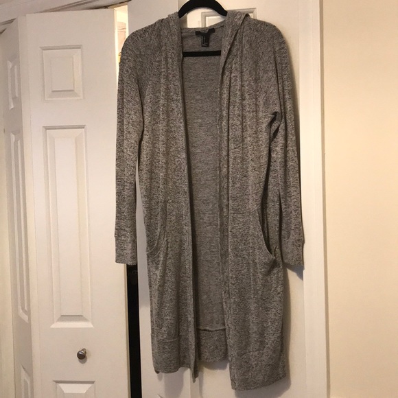 Forever 21 Sweater - Picture 1 of 4